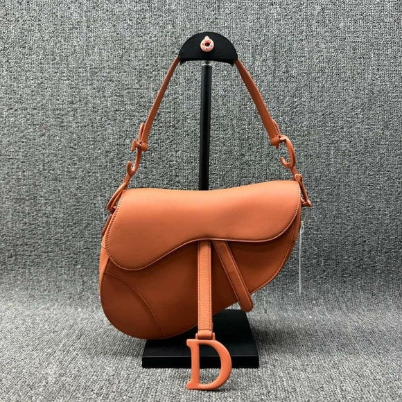 100% Authentic Dior Saddle Bag 1925-101524 - Picture 2 of 14